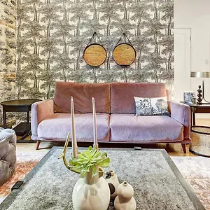 https://bakan-quartier-des-spectacles.hotels-in-montreal.org