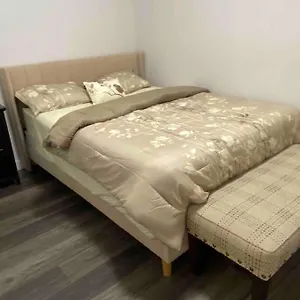 https://modern-cozy-2-bedroom-basement-near-wem.edmonton-hotels.net